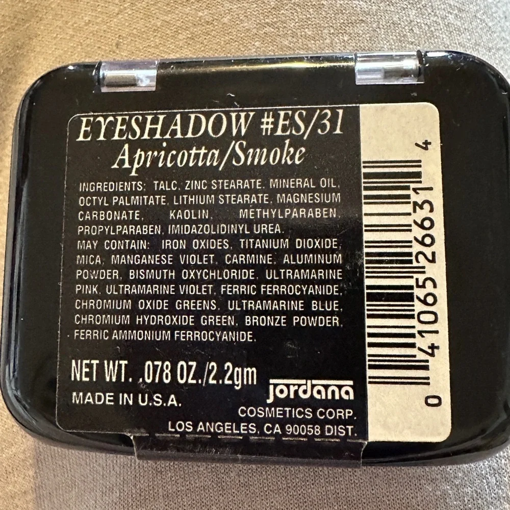Jordana nip eyeshadow